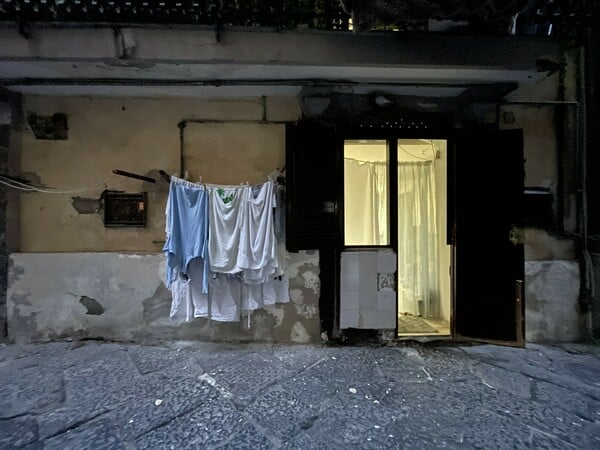 Νάπολη: Μια πόλη με κηδειόχαρτα, κέρατα και τόνους ζυμαρικών