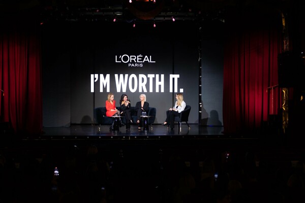 «I’m Worth It»: Η L'Oréal Paris γιόρτασε την Ημέρα της Γυναίκας