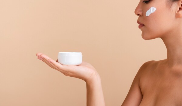 O FDA ανακαλεί γνωστές κρέμες για την ακμή