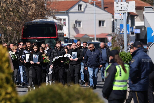 Βόρεια Μακεδονία: Βαρύ πένθος στις κηδείες των θυμάτων στο Κοτσάνι