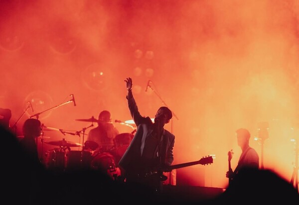 Kings of Leon: Ακυρώνεται η συναυλία τους στην Αθήνα