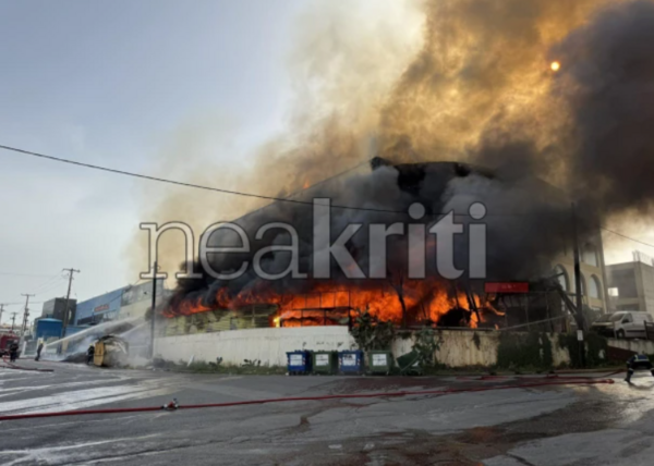 Μεγάλη φωτιά σε εργοστάσιο στη ΒΙ.ΠΕ Ηρακλείου - Ήχησε το 112 στην περιοχή