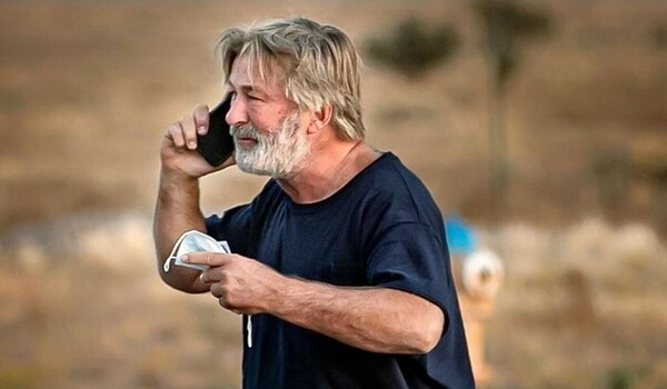 Κυκλοφόρησε το τρέιλερ του «Rust» με τον Μπάλντουιν, 4 χρόνια μετά τον θάνατο της Χάτσινς