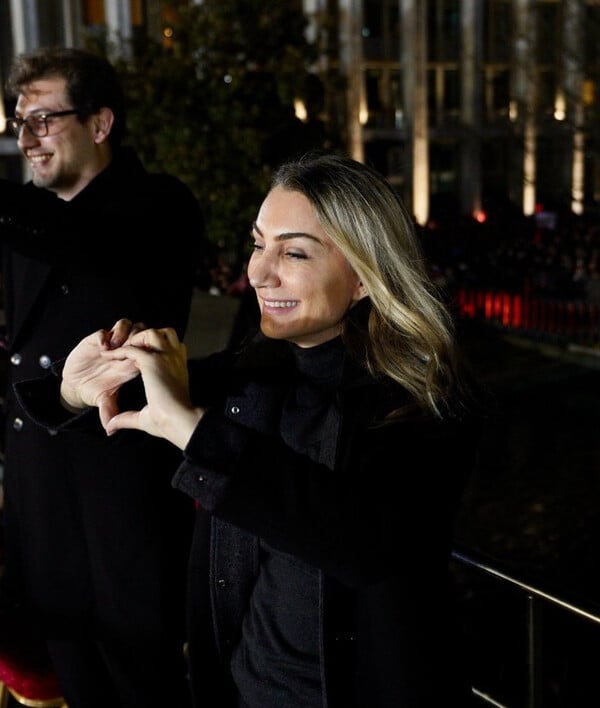 Σύζυγος Ιμάμογλου: «Δεν θα το βάλω κάτω, αντλώ δύναμη από όλες τις γυναίκες στην Τουρκία»