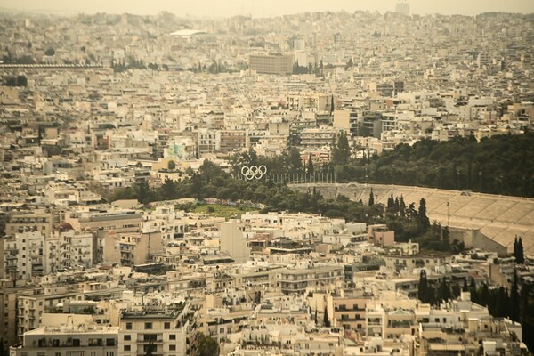 Ο καιρός σήμερα: Βροχές, καταιγίδες και αφρικανική σκόνη