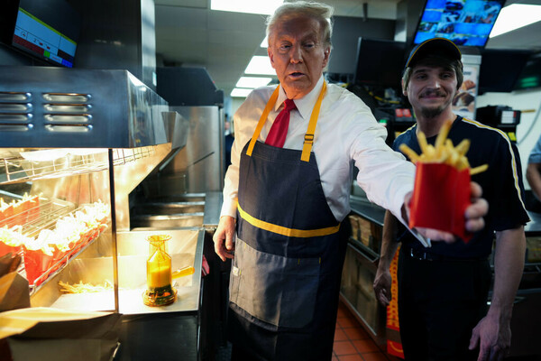 #BoycottUSA: Οι Γάλλοι γυρνούν την πλάτη σε McDonald's, Coca-Cola και Starbucks λόγω Τραμπ