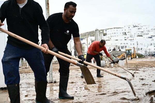 Κακοκαιρία στις Κυκλάδες: Πρωτοφανείς εικόνες βιβλικής καταστροφής από την Πάρο