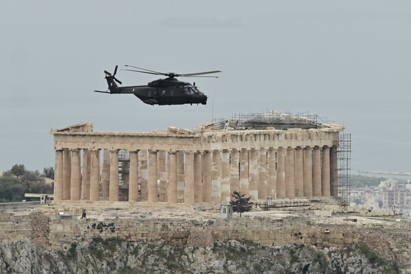 Politico: Η Ελλάδα ανακοινώνει «ριζικό» μετασχηματισμό της αμυντικής στρατηγικής ύψους 25 δισ. ευρώ