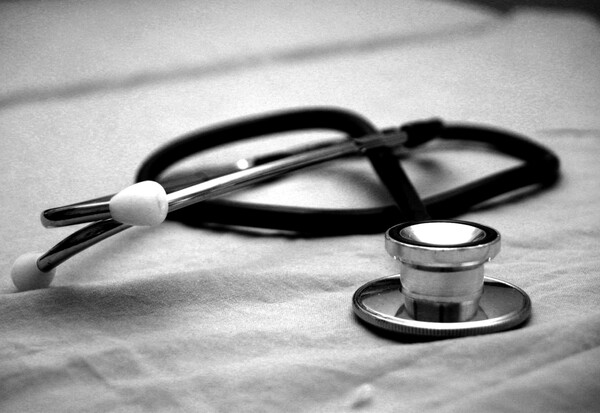 Έρευνα ΠΙΣ: Δυσαρεστημένοι από το σύστημα Υγείας οι πολίτες, ικανοποιημένοι από τους γιατρούς