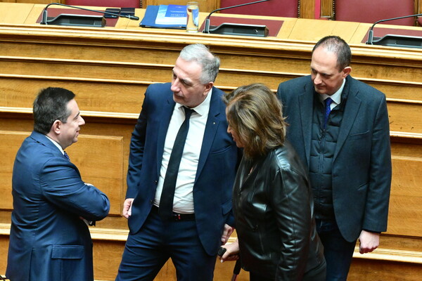Βουλή, Live - Μητσοτάκης: Για πρώτη φορά εδώ 14 χρόνια, τα στελέχη των ενόπλων δυνάμεων είδαν αυξήσεις 