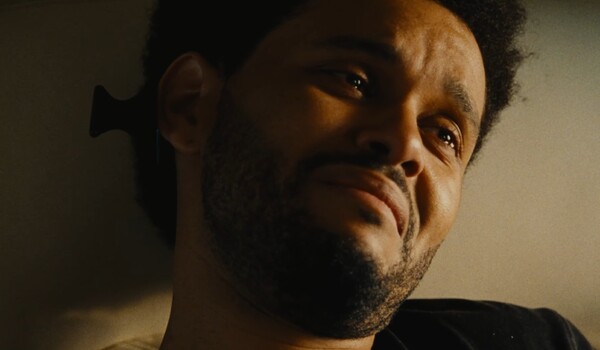 The Weeknd: Νέο trailer για το θρίλερ που πρωταγωνιστεί «Hurry Up Tomorrow»