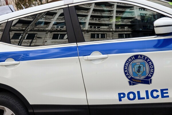 Θεσσαλονίκη: Στα δικαστήρια γνωστός τραγουδιστής για τον ξυλοδαρμό της πρώην συζύγου του