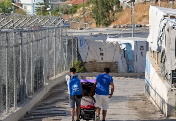 Κρούσματα υποσιτισμού στη δομή της Σάμου: «Μεμονωμένα περιστατικά» λένε πηγές του υπουργείο Μετανάστευσης και Ασύλου