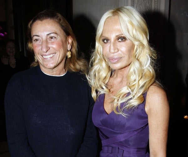 Η Prada εξαγόρασε τον Versace: Το deal των 1,25 δισ. ευρώ