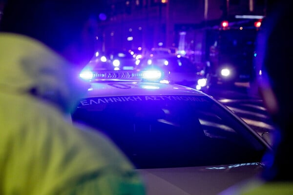Μεταξουργείο: «Ο άνδρας ήταν αιμόφυρτος και αιμορραγούσε χαμηλά στη κοιλιά»