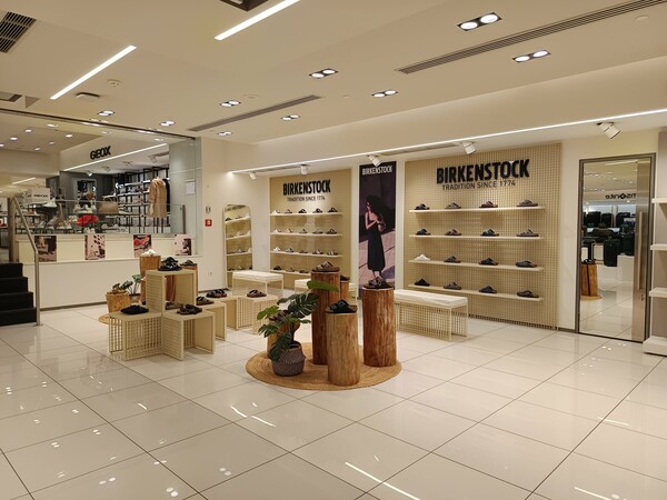 Νέο corner Birkenstock στο πολυκατάστημα Attica City Link