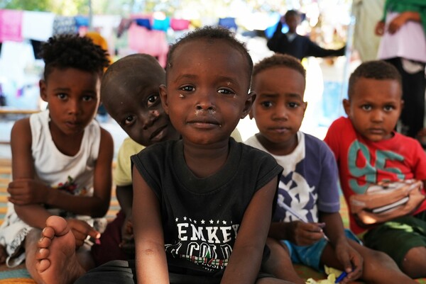 UNICEF: Δυο χρόνια πολέμου στο Σουδάν έχουν καταστρέψει τη ζωή εκατομμυρίων παιδιών