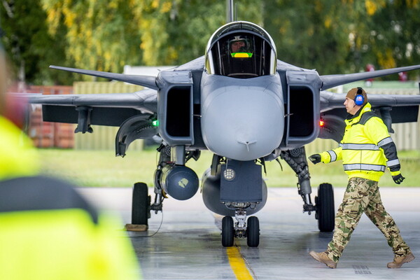 Gripen: Η σουηδική εναλλακτική που αμφισβητεί την κυριαρχία του F-35