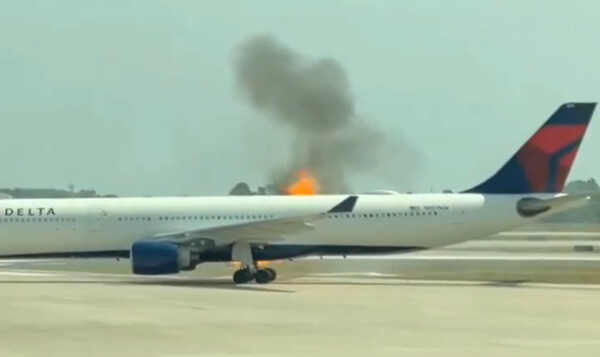 Ορλάντο: Εκκενώθηκε αεροσκάφος της Delta Airlines λόγω φωτιάς στον κινητήρα