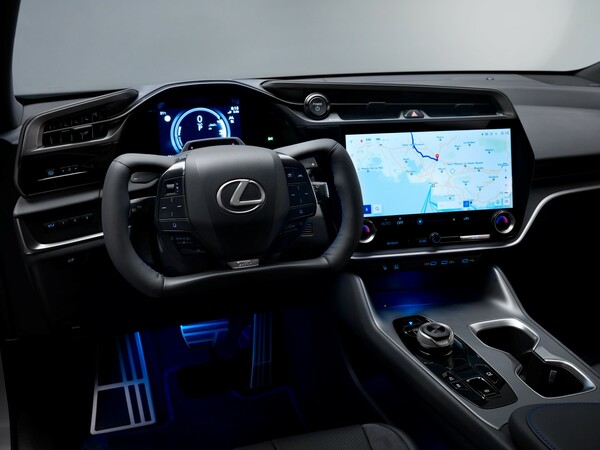 Η Lexus συνεχίσει να οδηγεί τις εξελίξεις