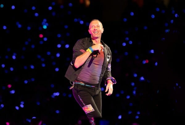 Coldplay: Συναυλίες ρεκόρ στο νέο στάδιο Kai Ta του Χονγκ Κονγκ