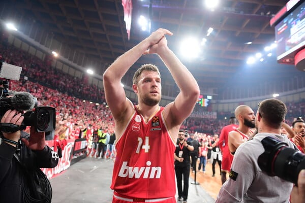 Ολυμπιακός - Ρεάλ 84-72: Πρώτο βήμα για Άμπου Ντάμπι με κυριαρχία και άμυνα
