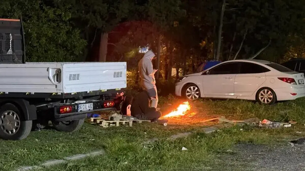 Νύχτα τρόμου στην Κωνσταντινούπολη: Στα πάρκα οι πολίτες - Διχασμένοι οι σεισμολόγοι για τον «μεγάλο σεισμό»