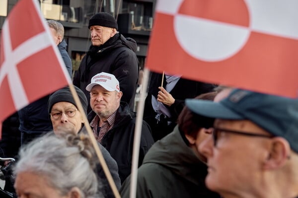 Δανία και Γροιλανδία συντάσσονται υπό τον κίνδυνο των απειλών του Ντόναλντ Τραμπ
