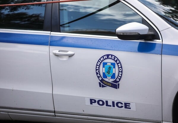 Απόπειρα βιασμού 22χρονης στα Εξάρχεια – Περαστικοί ακινητοποίησαν τον δράστη