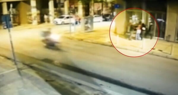 Εξάρχεια: Βίντεο από τη στιγμή που ο Σύρος επιτίθεται σεξουαλικά στην 22χρονη