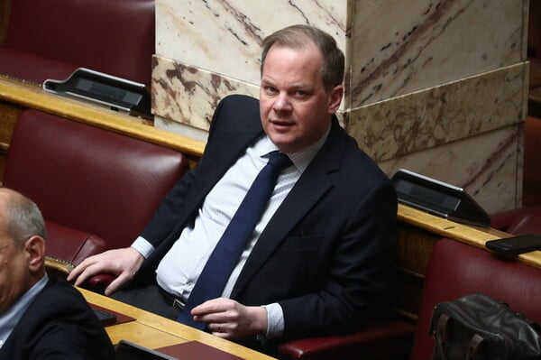 Καραμανλής για Τέμπη: Είμαι στη διάθεση των αρχών και βέβαιος για την αθωότητά μου