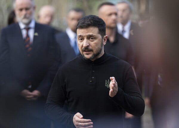Ο Ζελένσκι χαρακτηρίζει τη συμφωνία Ουκρανίας - ΗΠΑ για τα ορυκτά «πραγματικά δίκαιη και ισότιμη»