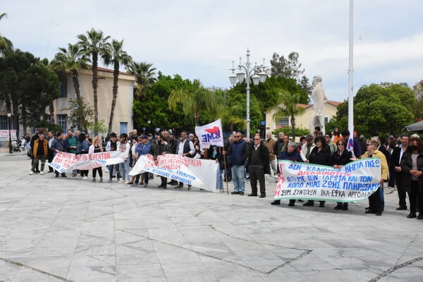 Πρωτομαγιά: Πλήθος κόσμου στις συγκεντρώσεις ζητώντας «δικαιοσύνη και αλληλεγγύη»