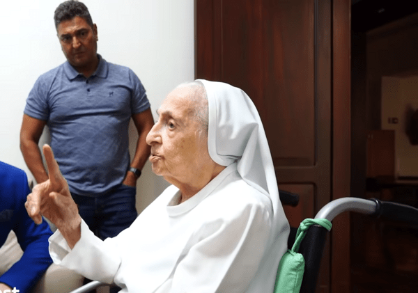 Πέθανε σε ηλικία 116 ετών ο γηραιότερος άνθρωπος στον κόσμο, μια καλόγρια από τη Βραζιλία