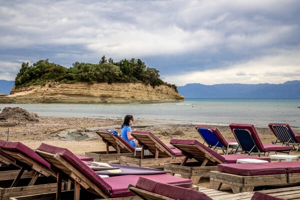 Καιρός: Άνοδος της θερμοκρασίας και εξασθένηση των ανέμων
