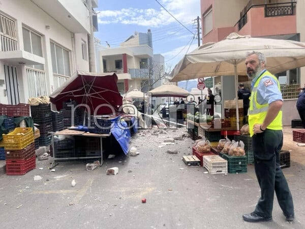 Ηράκλειο: Τμήμα μπαλκονιού κατέρρευσε πάνω σε πάγκο λαϊκής 