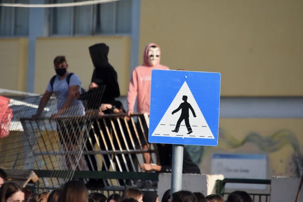 Τι σημαίνει «κοινωνική εργασία στο σχολείο» και γιατί προτείνεται αντί της αποβολής