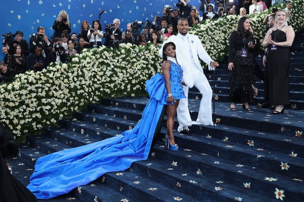 Met Gala 2025: 25 εμφανίσεις μαύρου στυλ που θα μείνουν αξέχαστες