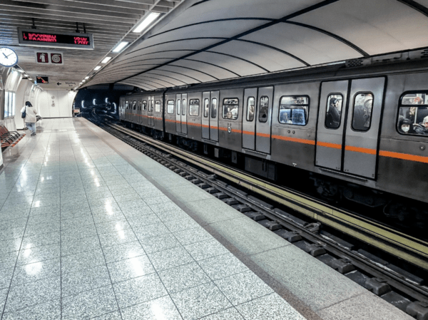 Μετρό: Εξετάζεται η 24ωρη λειτουργία του τα Σάββατα 