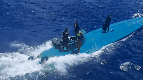Τα «ναρκο-υποβρύχια» πλημμυρίζουν την Ευρώπη με κοκαΐνη
