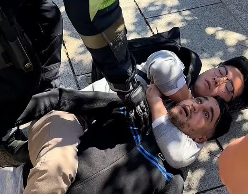 Φωτογράφος ακινητοποίησε με λαβή Κουνγκ Φου επίδοξο κλέφτη στην Βαρκελώνη