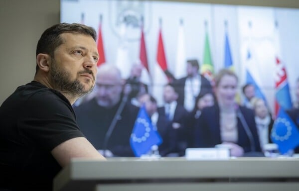 Ζελένσκι σε Πούτιν: Θα σε περιμένω την Πέμπτη στην Κωνσταντινούπολη