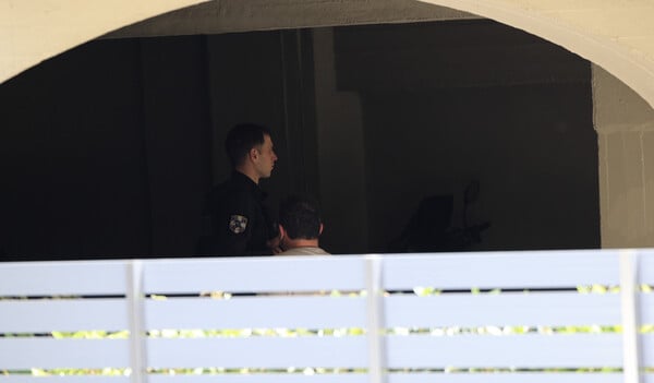 Δολοφονία στη Νέα Σμύρνη: «Ο γιος μου ήταν σε κατάσταση αμόκ» είπε στην ΕΛΑΣ ο 71χρονος