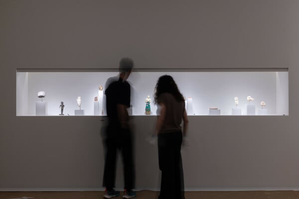 «Allspice»: Μια νέα έκθεση στο Μουσείο Ακρόπολης για την πολιτισμική μνήμη
