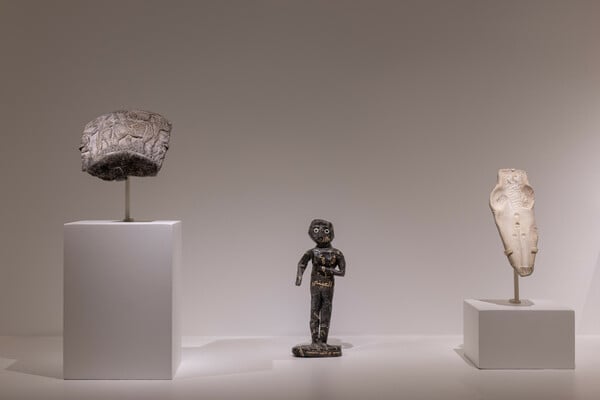 «Allspice»: Μια νέα έκθεση στο Μουσείο Ακρόπολης για την πολιτισμική μνήμη