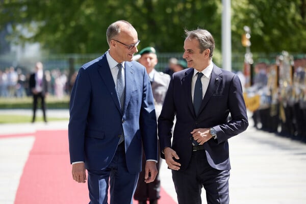 Μερτς σε Μητσοτάκη: «Έχουμε τεράστιο σεβασμό για τα εντυπωσιακά επιτεύγματα της Ελλάδας
