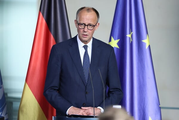 Μερτς: Θα κατασχέσουμε τα δεσμευμένα ρωσικά περιουσιακά στοιχεία, αν είναι νομικά εφικτό