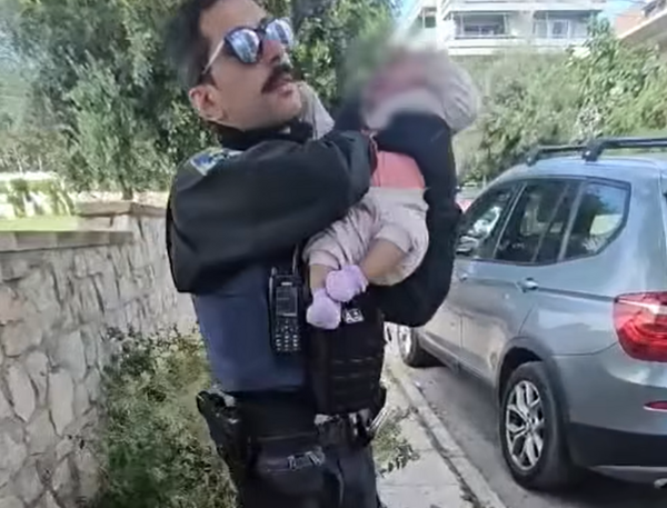 Άλιμος: Ποινική δίωξη στη γιαγιά του βρέφους που βρέθηκε δίπλα από κάδο απορριμμάτων 