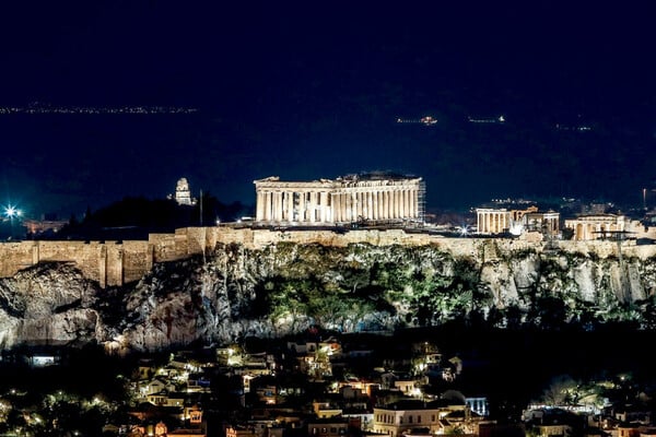 Εισαγγελική παρέμβαση για το drone show με φόντο την Ακρόπολη