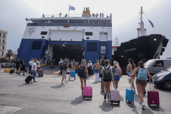 Μειώσεις έως 32% στα ακτοπλοϊκά εισιτήρια ταχύπλοων 